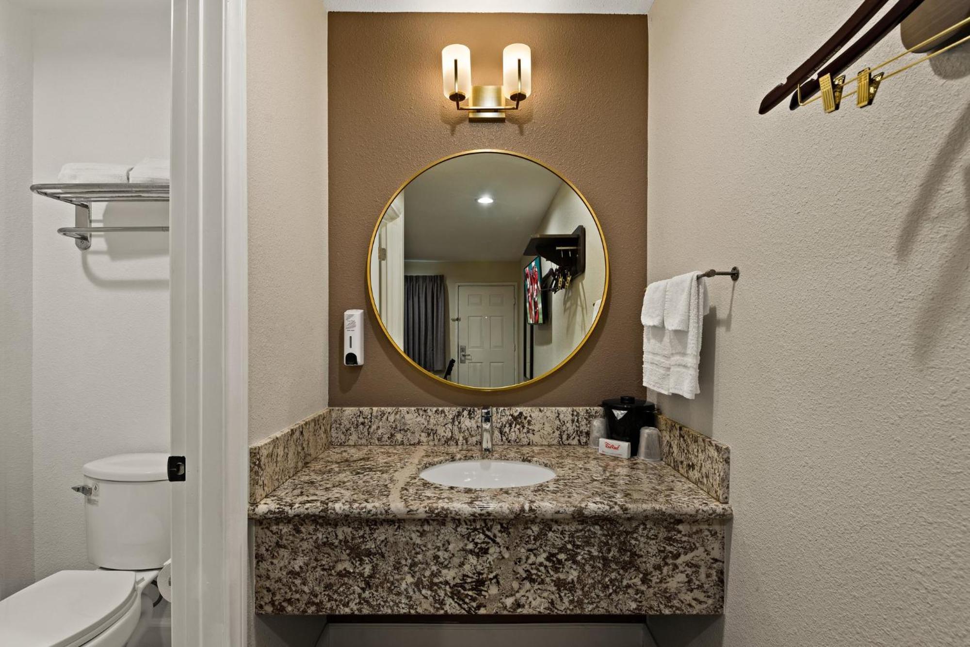 Red Roof Inn Carson - Wilmington, Ca لوس أنجلوس المظهر الخارجي الصورة